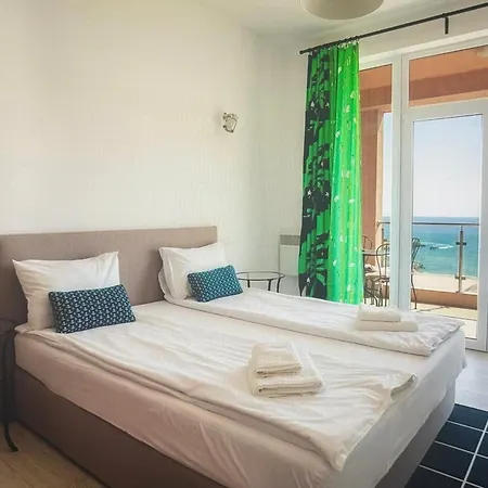 The Pearl By The Sea דירה